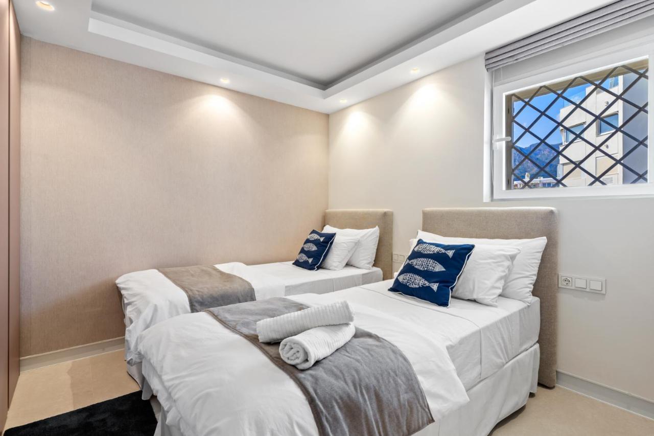 Fully Renovated Frontline Flat Lejlighed *